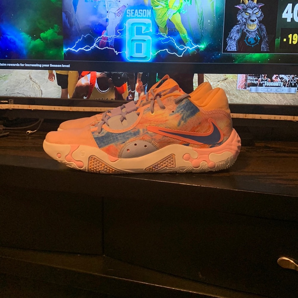 Like new pg 6 paint brush